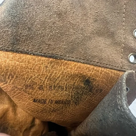 FRYE Owen Fold Over or Lace Up Leather Boots, Size 9.5. - Picture 6 of 6